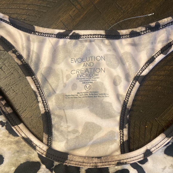 Evolution and Creation Leopard Cropped Tank🐆 - Picture 2 of 3